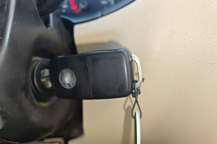 Used Volkswagen Bora 2011 1.6L Automatic Fashion Edition Vehicle Key