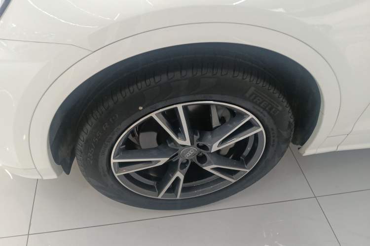 Used Audi Q5L 2020 Updated 40 TFSI Prestige Fashion Edition Exterior 4