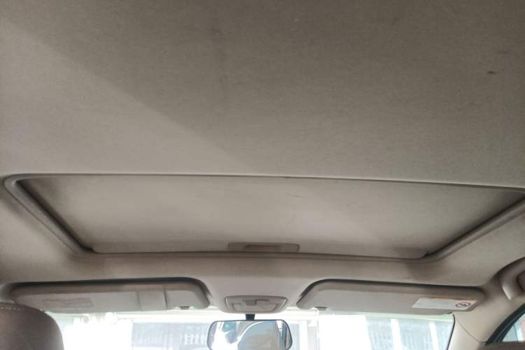 Used Baojun 730 2014 1.5L manual luxury trim 7 seats
