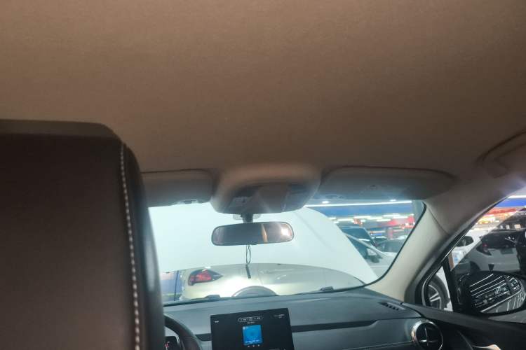 Used BYD Yuan New Energy 2019 EV535 Smart Connect Trendsetting Model