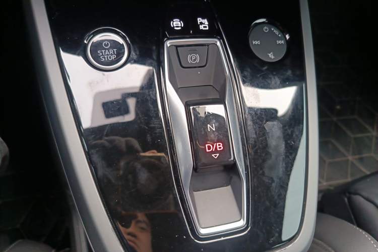 Used Audi Q5 e-tron 2023 40 e-tron Shining Edition Mecha Kit