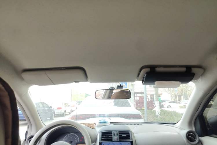 Used Nissan Sunny 2011 1.5XE CVT Comfort Edition Headliner