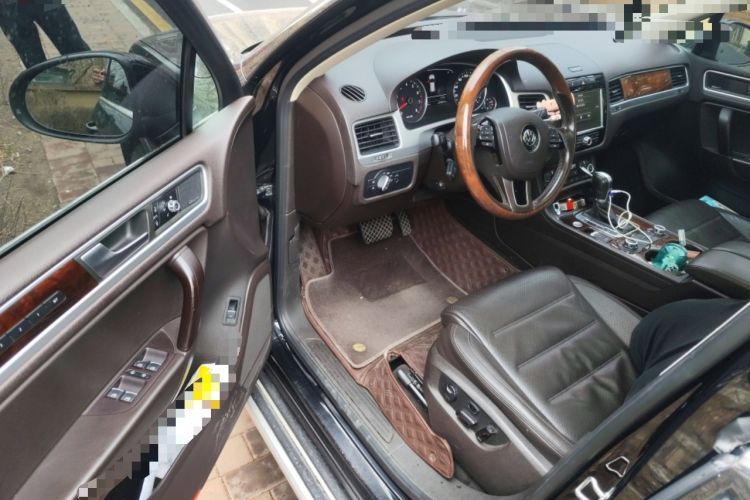 Used Volkswagen Touareg 2011 3.0 TSI High-End Version