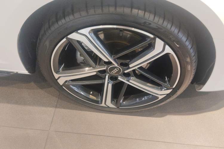 Used Audi A4L 2024 40 TFSI Luxury Dynamic Edition
