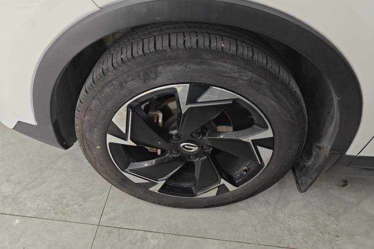 Used GAC Trumpchi GS3 2021 POWER 270T Automatic Luxury Edition Left Front Wheel Hub