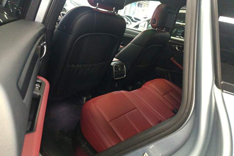 Used Porsche Macan 2022 Macan 2.0T