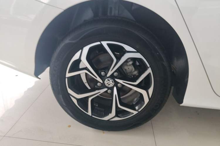 Used MG 5 2022 180 DVVT CVT Youth Flagship Edition