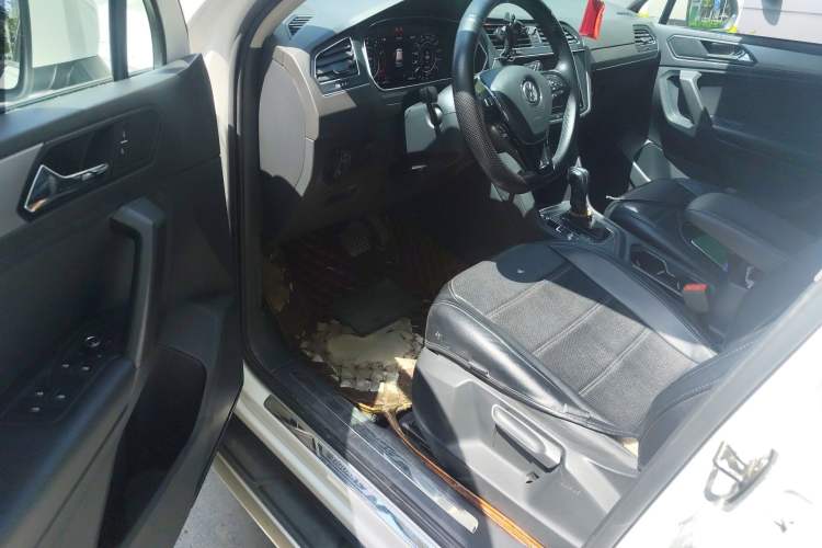 Used Volkswagen Tiguan L 2019 330TSI Automatic Two-Wheel Drive Luxury Edition China VI Standard