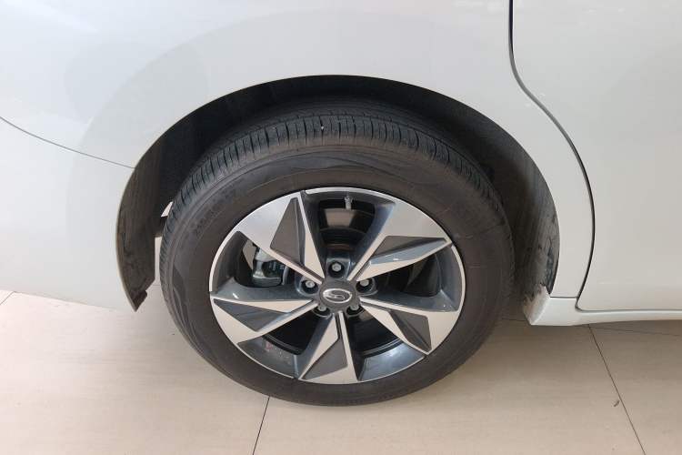 Used GAC Trumpchi M6 2023 PRO 270T DCT Luxury Edition Right Rear Wheel Hub