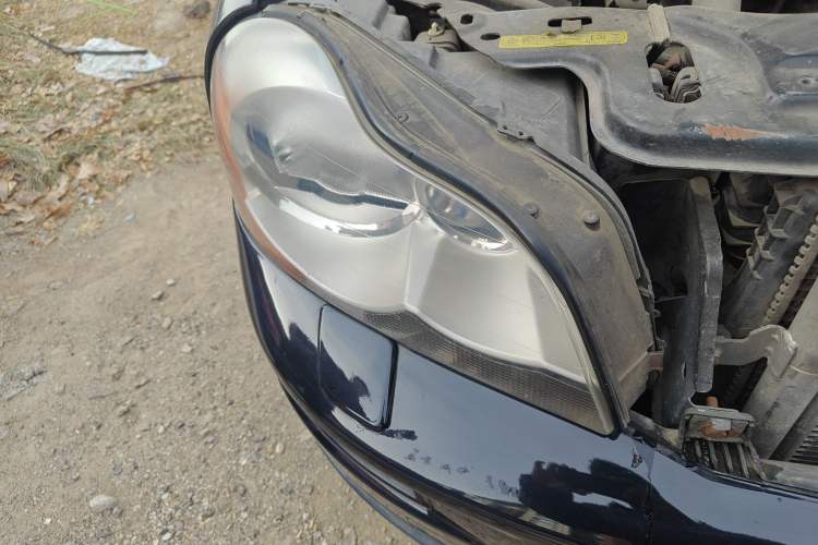 Used Volvo XC90 2007 2.5T AWD Right Front Headlight
