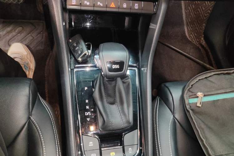 Used Skoda Kodiaq 2021 TSI330 5-Seater Two-Wheel-Drive Luxury Plus Edition