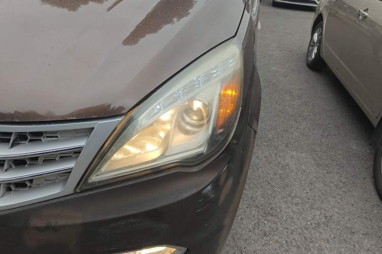 Used BAIC Weiwang M20 2014 1.5L practical type BJ415A Left Front Headlight