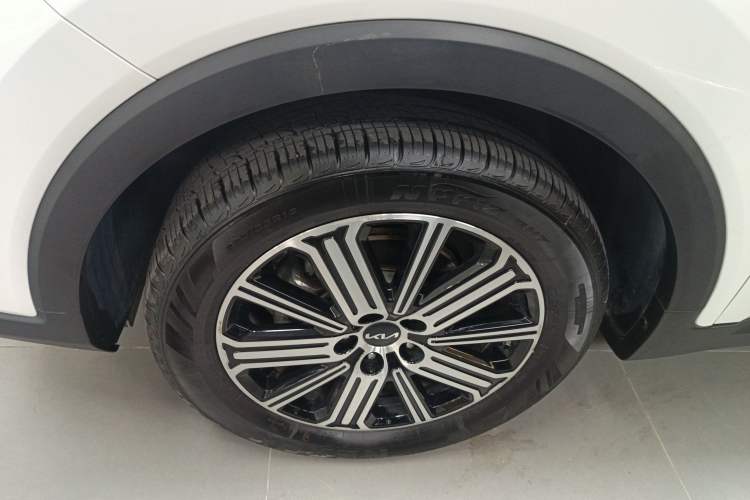 Used Kia Sportage R 2021 Ace 2.0L Splendid Edition Left Front Wheel Hub