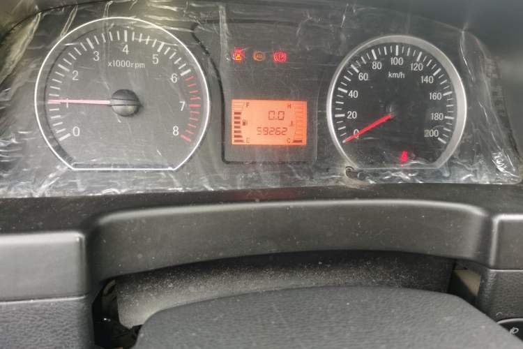 Used FORTHING Lingzhi 2016 M3 1.6L 7-Seater Luxury Model China V Standard