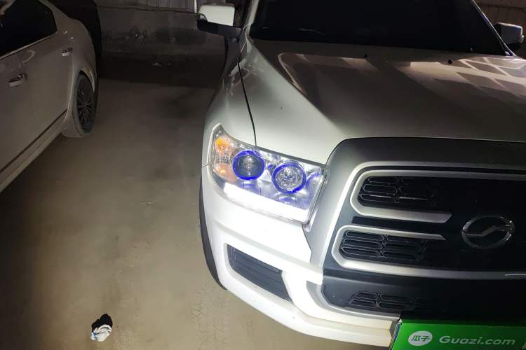 Used Zxauto Terralord 2018 2.5T Diesel Business Edition 4x4 Comfortable Large Double Cab SD4V25R-100 Right Front Headlight