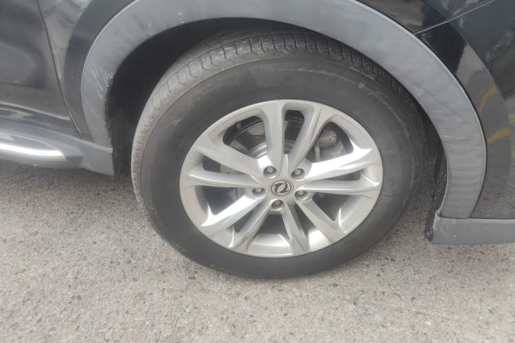 Used Dongfeng Fengon 580 2016 1.8L Manual Comfort Model
