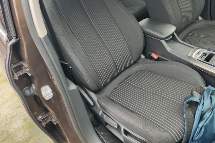 Used Peugeot 408 2014 1.8L Automatic Luxury Edition Right Front Seat