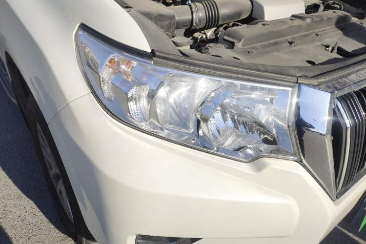 Used Toyota Prado 2018 3.5L Automatic TX Right Front Headlight