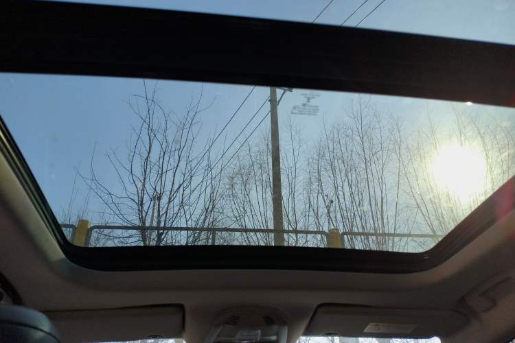 Used Citroen C5 AIRCROSS 2017 380THP Luxury Model Headliner