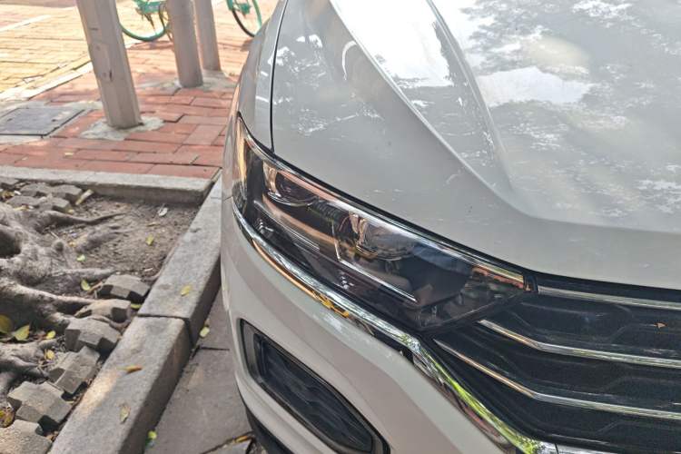 Used Volkswagen T-ROC 2022 280TSI DSG Two-Wheel Drive Comfort PLUS
