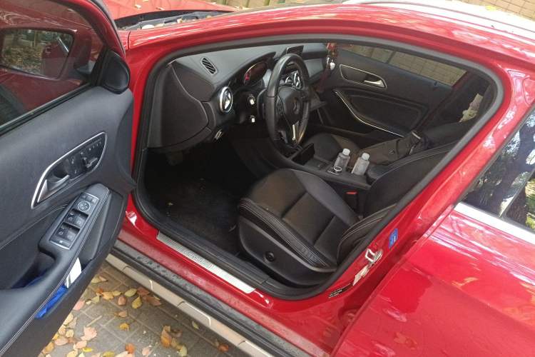 Used Mercedes-Benz GLA 2015 GLA 200 Fashion Model Interior 3