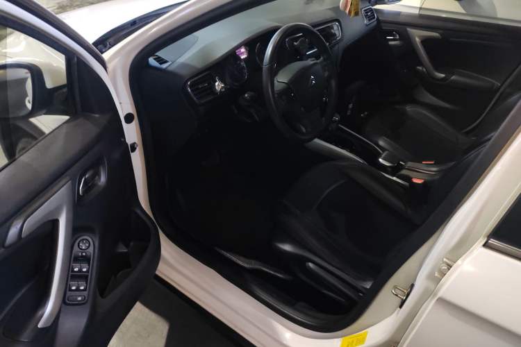 Used Citroen C3-XR 2015 1.6L Automatic Pioneer Model
