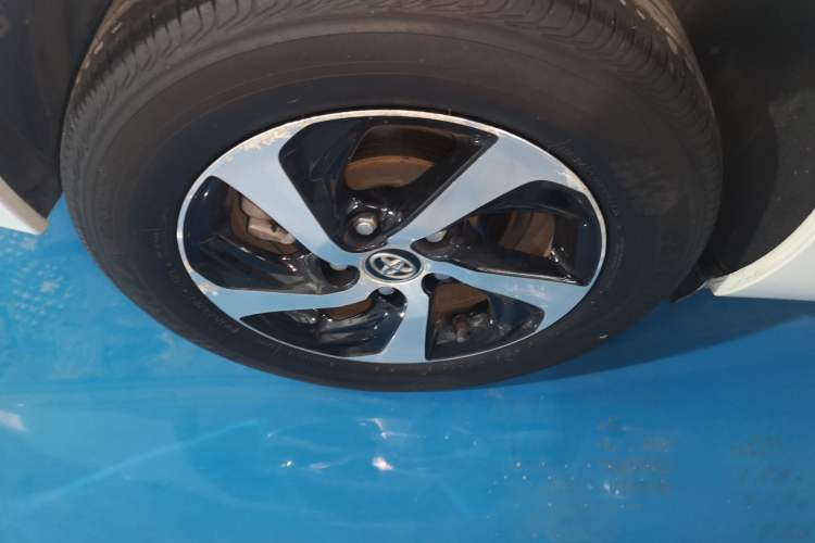 Used Toyota Levin 2017 Revised 185T CVT Elite Edition China V Standard Right Rear Wheel Hub