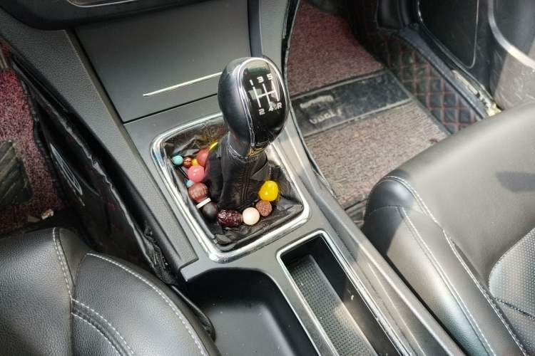 Used Geely Auto Emgrand 2017 Sedan Million Edition 1.5L Manual - Upward Version Gear Lever