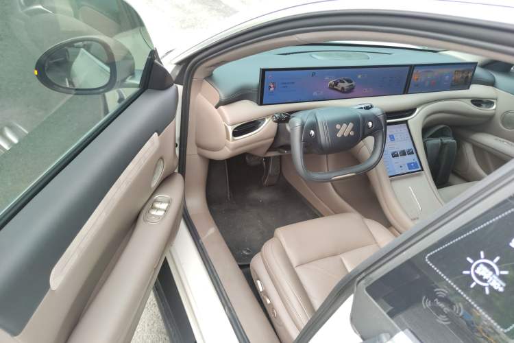 Used IM L6 2025 Ultra Model Driver Seat