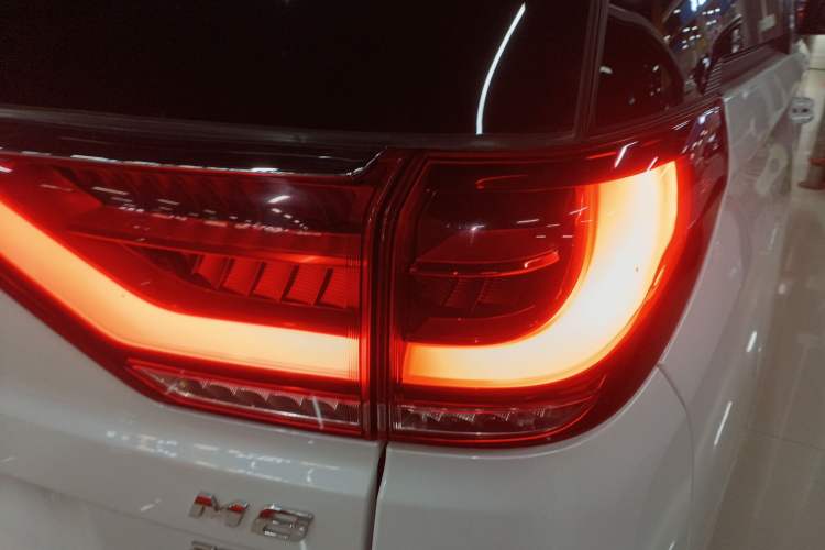 Used GAC Trumpchi M8 2023 Lingxiu Series 390T Luxury Edition Right Rear Taillight