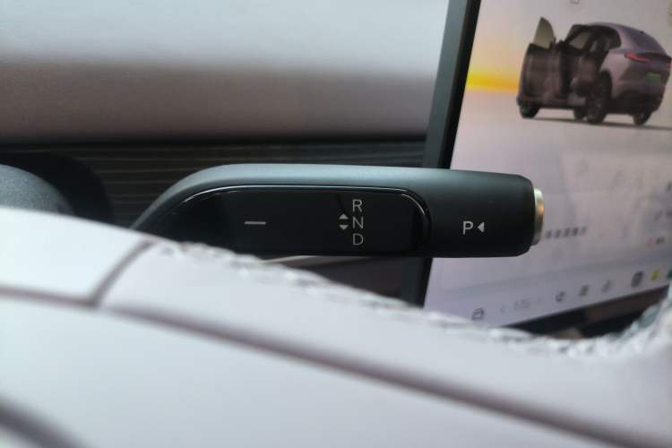 Used ONVO L60 2024 60 kWh Rear-Drive Version