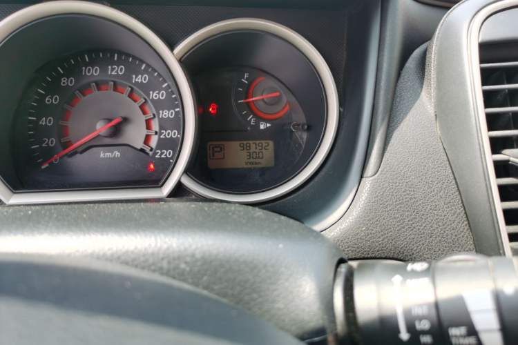 Used Nissan Sylphy 2016 Classic 1.6XE Automatic Leading Edition Odometer Close Up