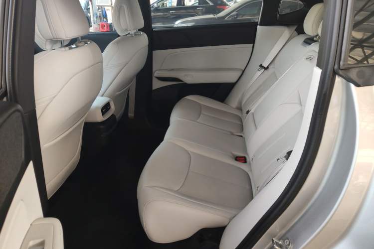 Used XPeng G6 2023 755 Ultra-Long Range Max Left Rear Seat