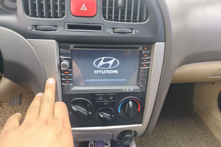 Used Hyundai Elantra 2011 1.6L Manual Comfort Version