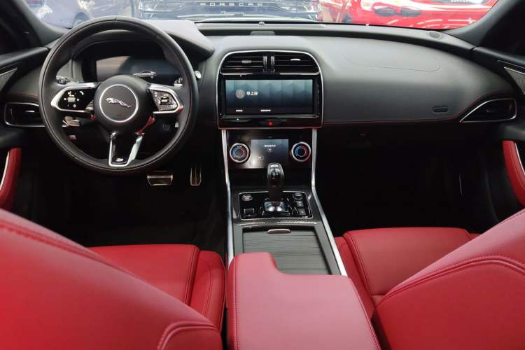 Used Jaguar XEL 2024 2.0T 250 PS R-DYNAMIC S Ebony Black Sport Edition
