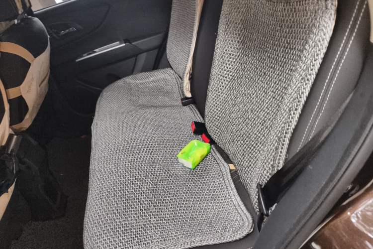 Used Dongfeng Aeolus AX3 2016 1.5L Manual ZhiKu Model
