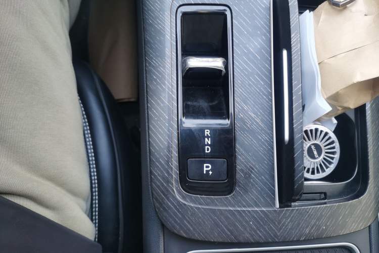 Used Venucia V DD-i 2023 60km iD Version
