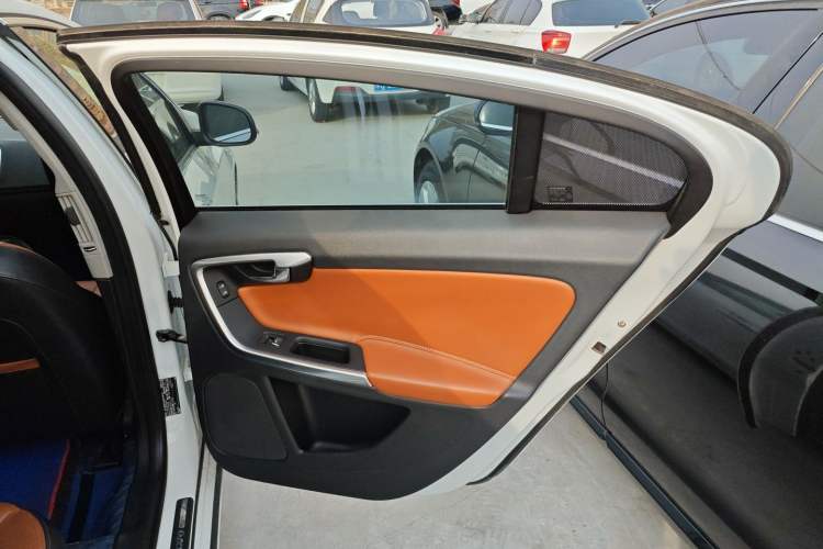 Used Volvo S60 2017 S60L T3 Smart Upgrade Edition
