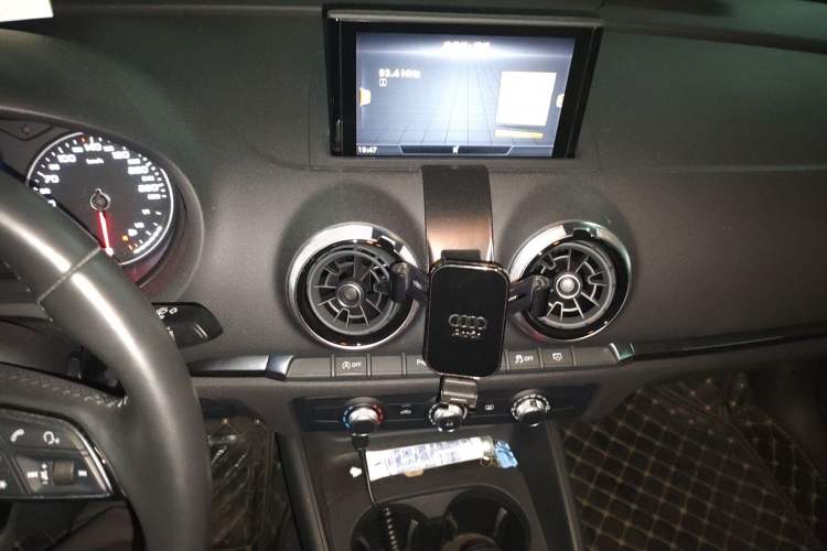 Used Audi A3 2020 Limousine 35 TFSI Fashion Edition China VI Emission Standard
