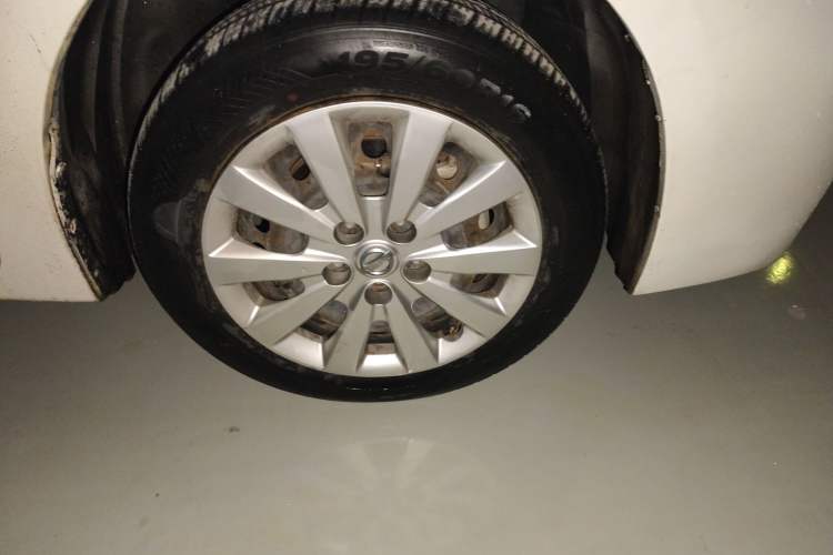 Used Nissan Sylphy EV 2018 Comfort Edition Customized Version Right Front Wheel Hub