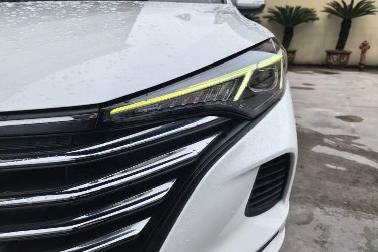 Used CHANGAN Eado 2020 PLUS 1.6L GDI Manual Luxury Model Left Front Headlight