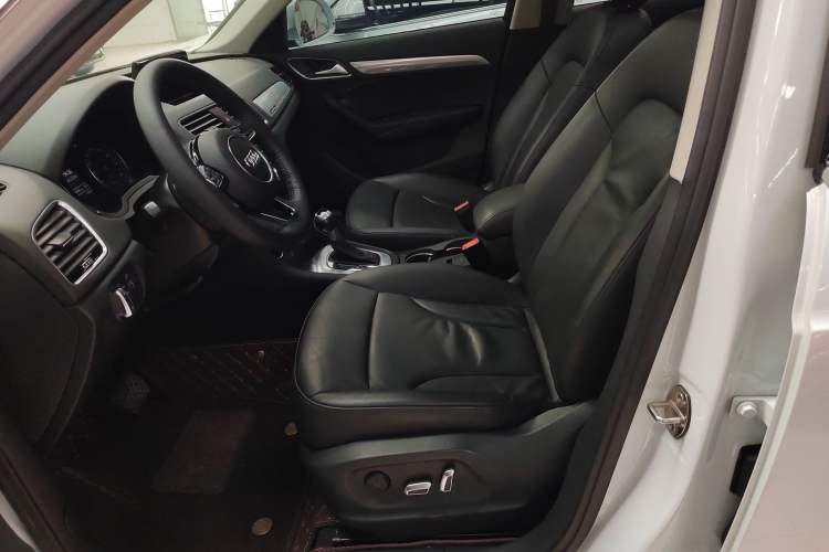 Used Audi Q3 2016 35 TFSI quattro all-wheel-drive style model
