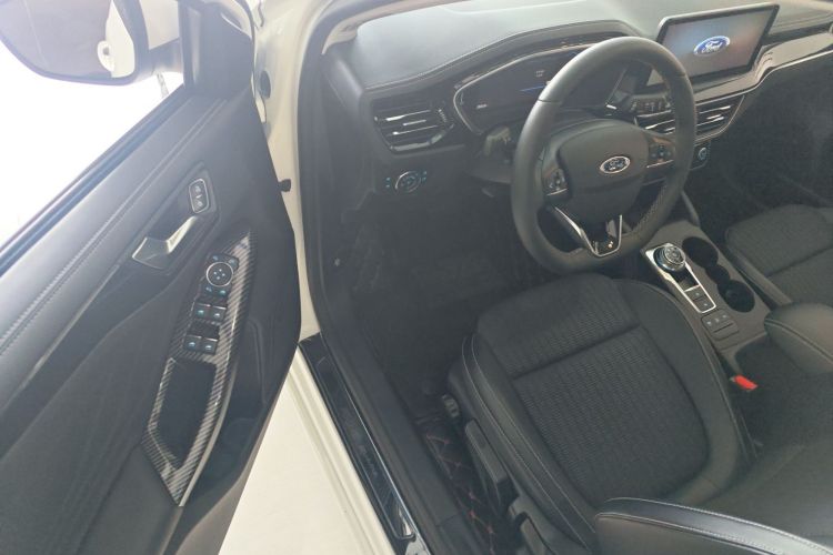 Used Ford Focus 2021 Hatchback EcoBoost 180 Automatic Titanium Edition
