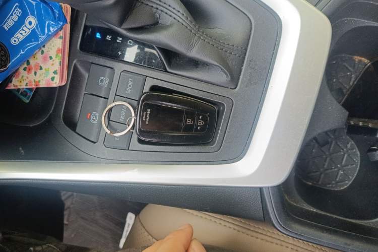 Used Toyota RAV4 2020 2.0L CVT Two-Wheel Drive Fashion Edition