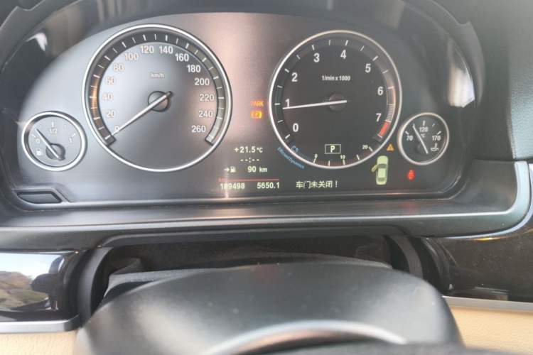 Used BMW 5 Series 2013 525Li Luxury Model