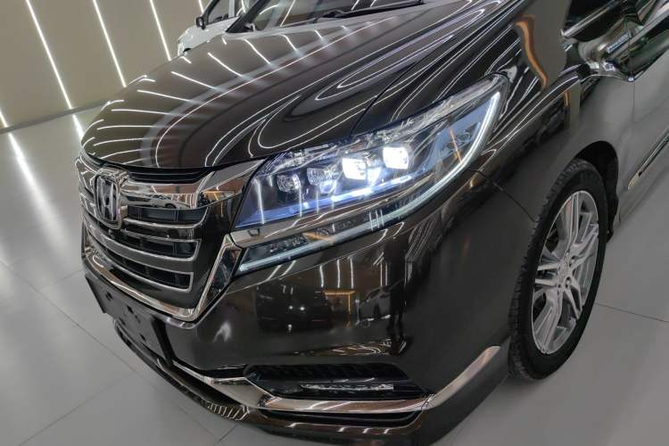 Used Honda Elysion 2019 2.0L Hybrid Supreme Edition