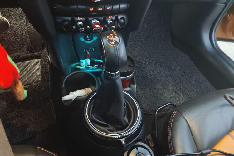 Used MINI MINI 2014 1.5T COOPER Fun