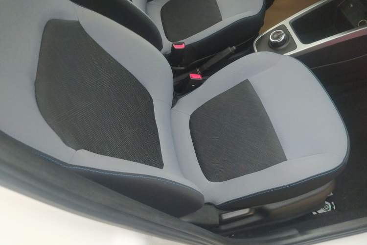 Used Dongfeng Fengon E1 2020 E-Motion Model
