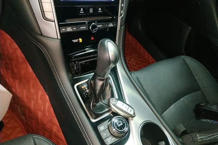 Used Infiniti Q50L 2016 2.0T Ambition Edition
