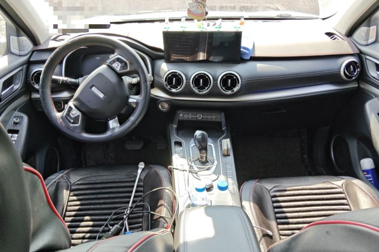 Used Wey VV6 2021 2.0T Two-Wheel Drive Smart Protection+
